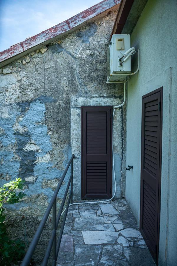 Guest House Gornji Ceklin Cetinje Exterior photo